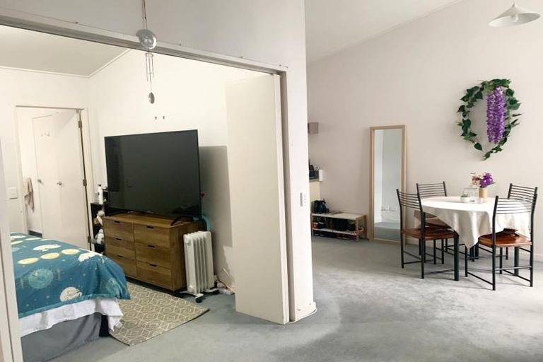 Photo of property in Dixonlane Apartments, 23/7 Feltex Lane, Te Aro, Wellington, 6011