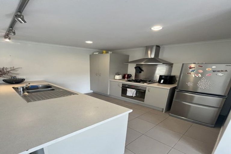 Photo of property in 150 Navigation Drive, Whitby, Porirua, 5024