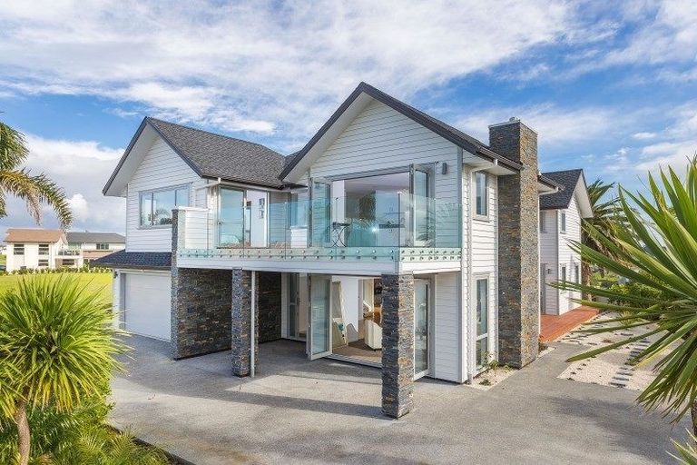 Photo of property in 2 Palm View Terrace, Gulf Harbour, Whangaparaoa, 0930