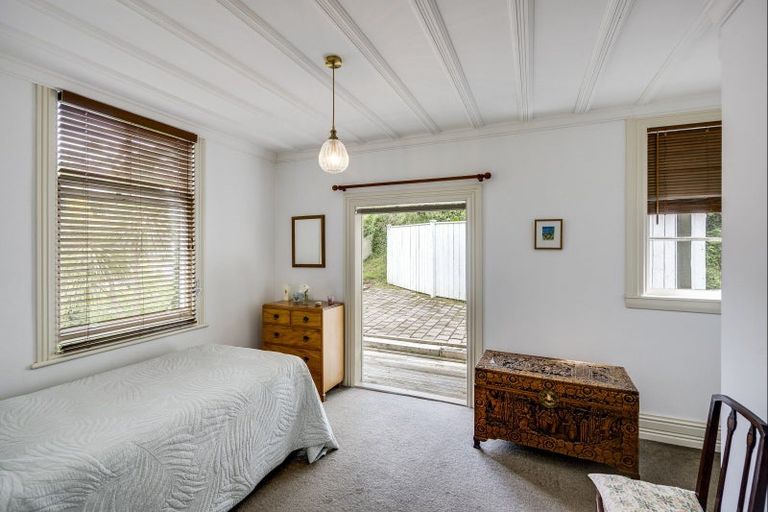 Photo of property in 2 Cameron Road, Bluff Hill, Napier, 4110