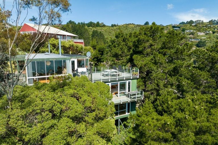 Photo of property in 17 Athol Place, Diamond Harbour, Lyttelton, 8971