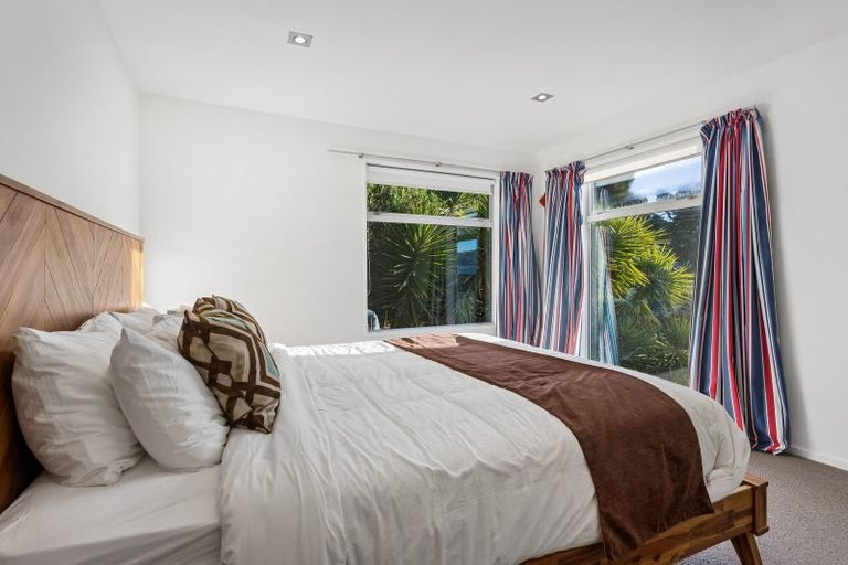 Photo of property in 10 Euan Sarginson Place, Diamond Harbour, Lyttelton, 8971