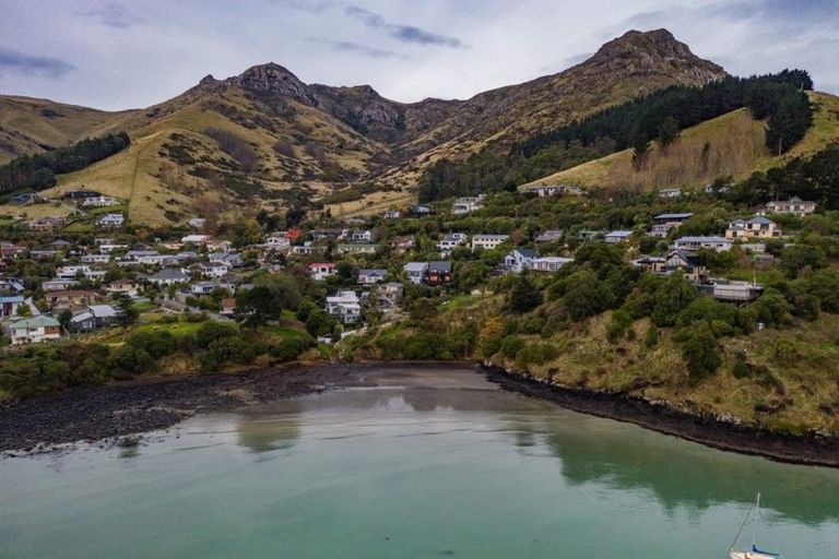 Photo of property in 1 Cass Bay Place, Cass Bay, Lyttelton, 8082