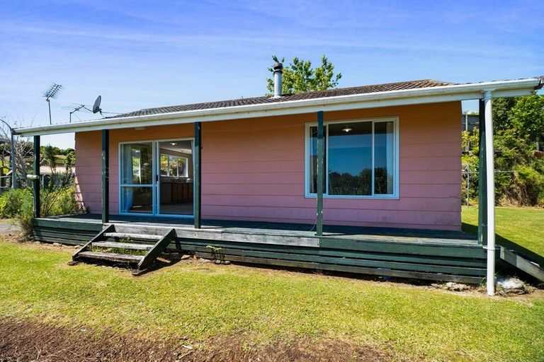 Photo of property in 11 Te Rangi Hiroa Place, Urenui, 4375