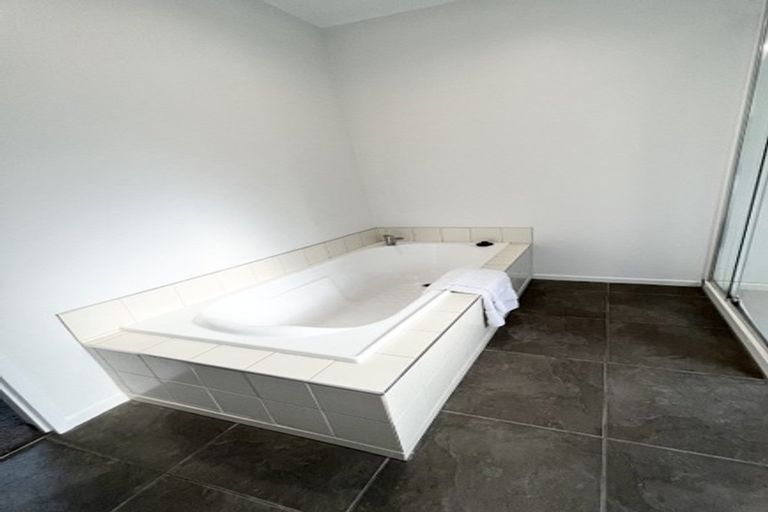 Photo of property in 40 Killybegs Drive, Pinehill, Auckland, 0632