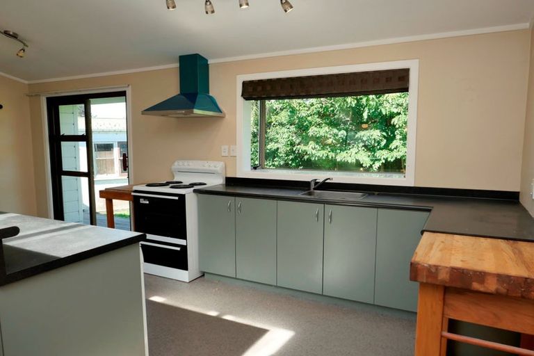 Photo of property in 186 Matai Road, Raumati Beach, Paraparaumu, 5032