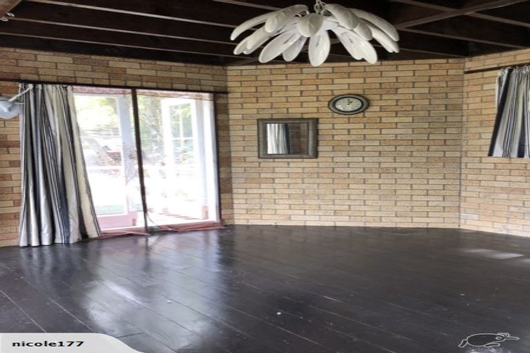 Photo of property in 7a Tinopai Road, Titirangi, Auckland, 0604