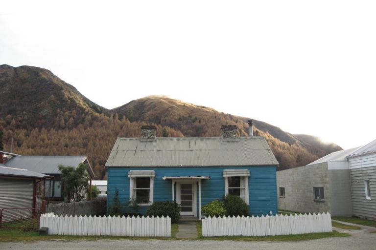 Photo of property in 28 Wiltshire Street, Arrowtown, 9302