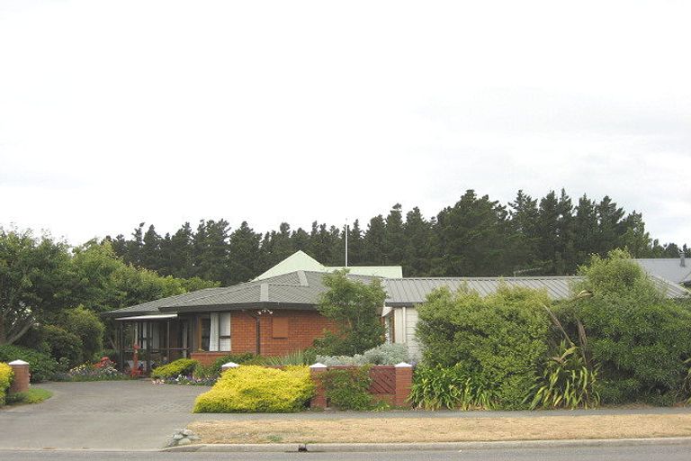 Photo of property in 490 Bower Avenue, Parklands, Christchurch, 8083