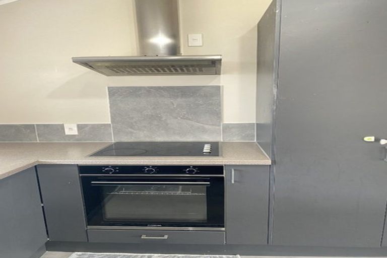 Photo of property in 37b Harrington Road, Henderson, Auckland, 0610