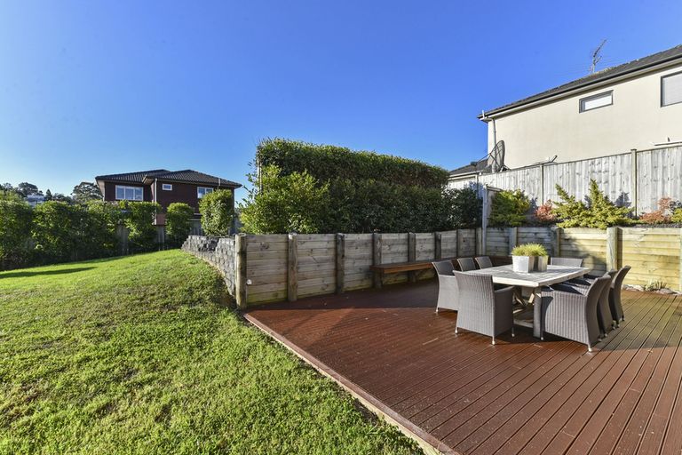 Photo of property in 6 Mulu Place, Fairview Heights, Auckland, 0632