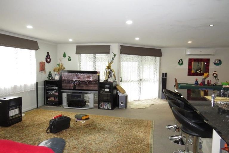 Photo of property in 631a Queen Street East, Levin, 5510