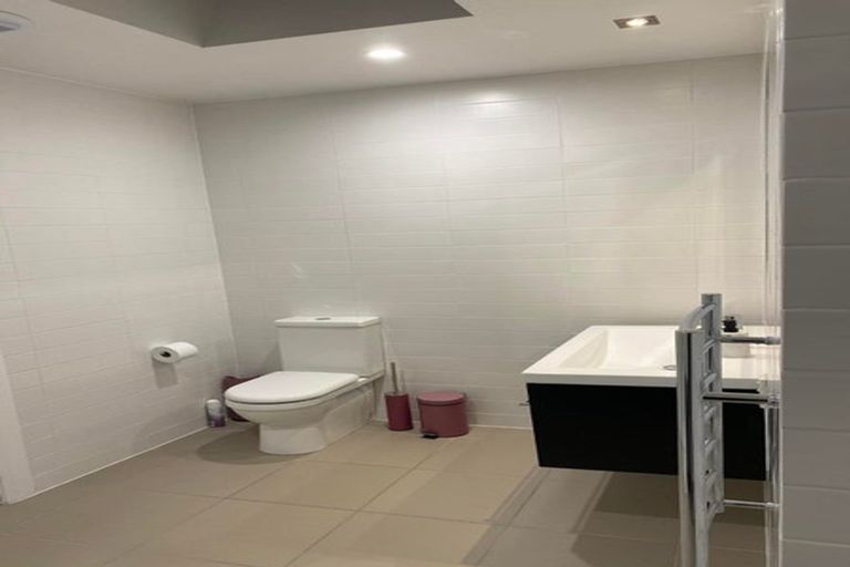 Photo of property in 2 Blundell Way, Heretaunga, Upper Hutt, 5018