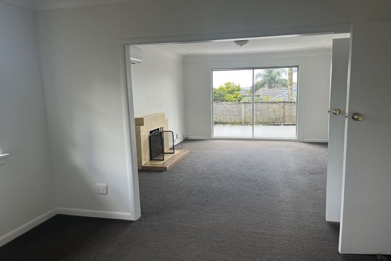 Photo of property in 5 Riverview Road, New Lynn, Auckland, 0600
