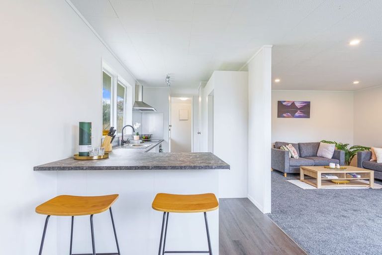 Photo of property in 20 Reinga Place, Massey, Auckland, 0614