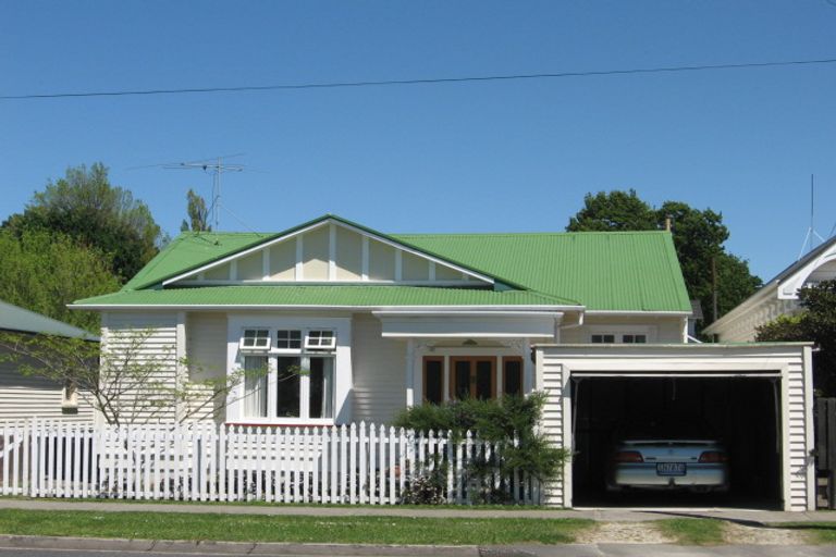 Photo of property in 298 Aberdeen Road, Gisborne, 4010