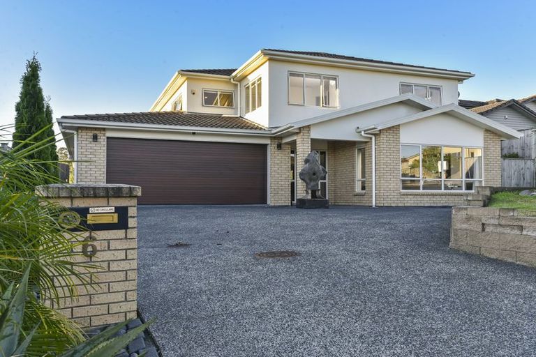 Photo of property in 6 Mulu Place, Fairview Heights, Auckland, 0632