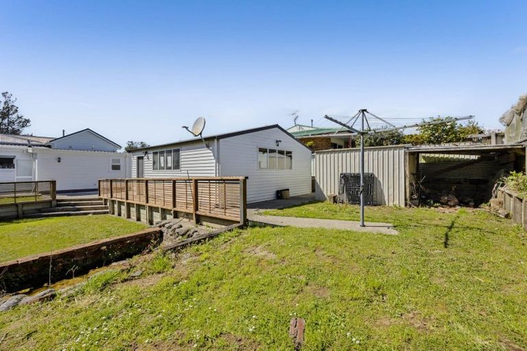 Photo of property in 35 Cordelia Street, Stratford, 4332
