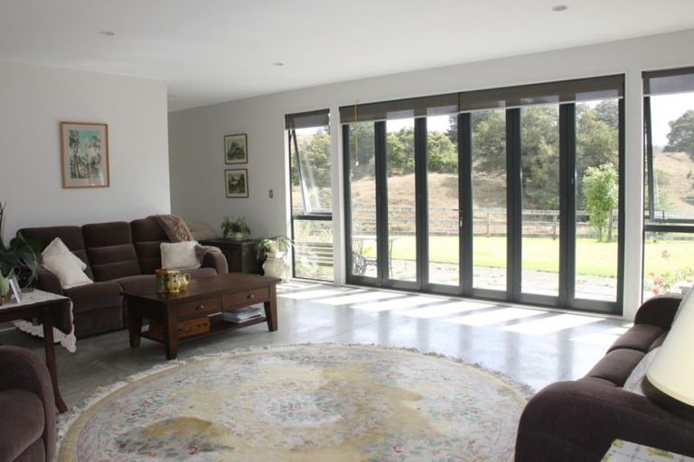 Photo of property in 61 Hurndall Street East, Maungaturoto, 0520