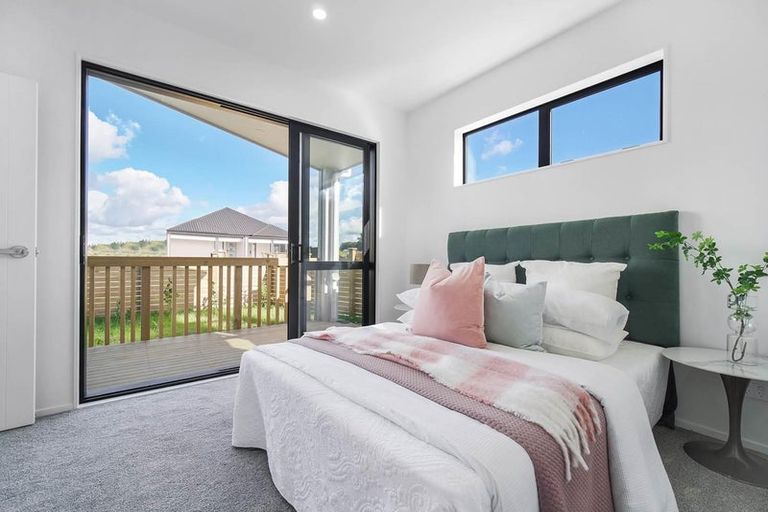 Photo of property in 62 Kaapehu Street, Karaka, 2578