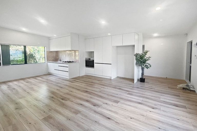 Photo of property in 29 Judkins Crescent, Cockle Bay, Auckland, 2014
