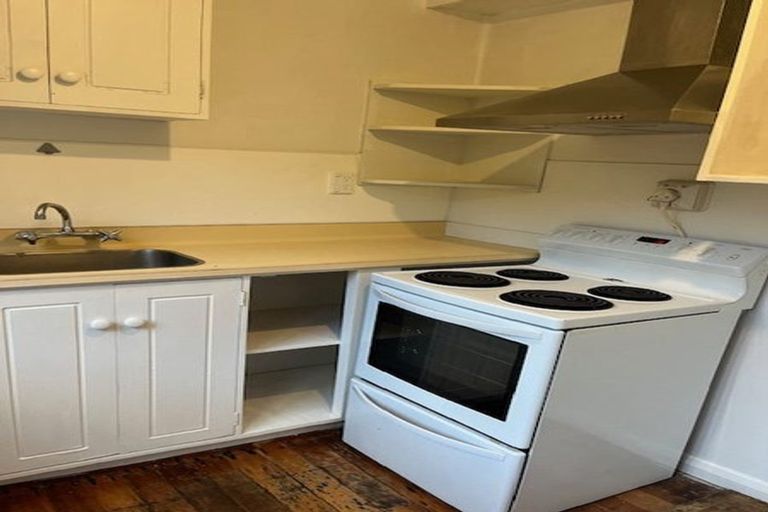 Photo of property in 108a Wexford Road, Miramar, Wellington, 6022