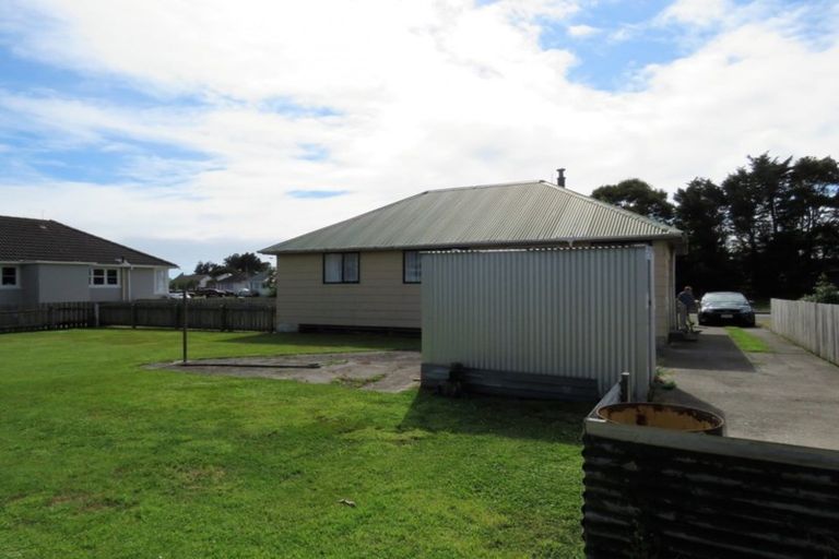 Photo of property in 26 Colvin Street, Westport, 7825