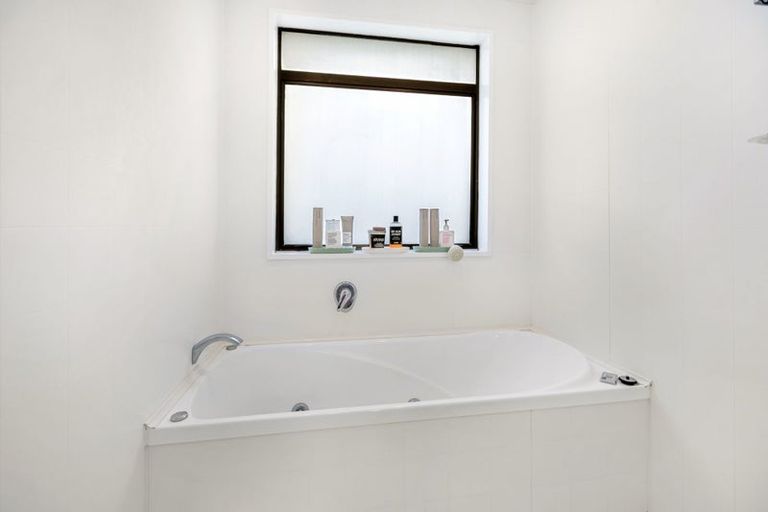 Photo of property in 5 Edwin Street, Gore, 9710