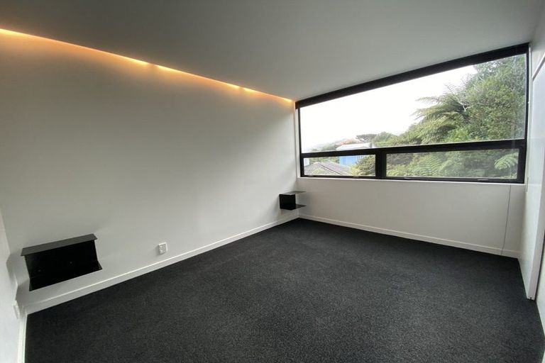 Photo of property in 20a Montgomery Avenue, Karori, Wellington, 6012