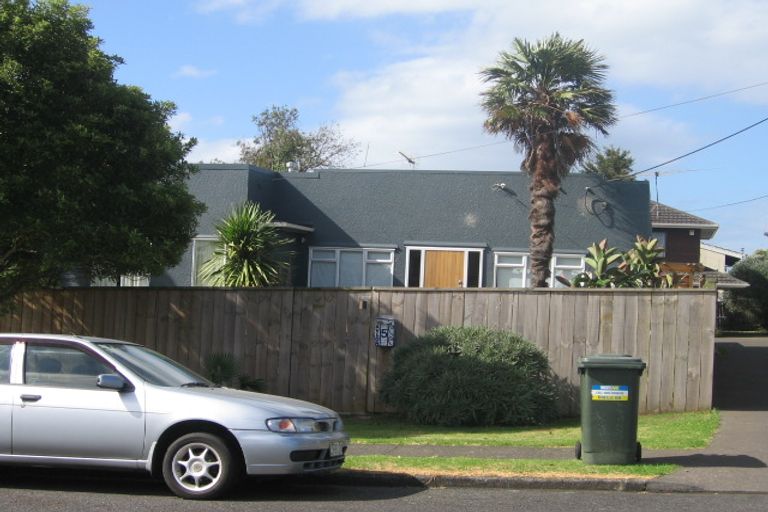 Photo of property in 2/5 Thornton Road, Milford, Auckland, 0620