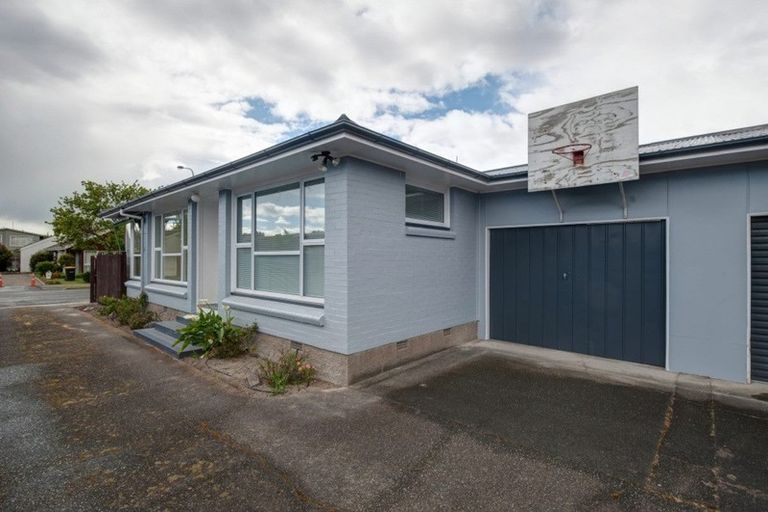 Photo of property in 1/7 Ashfield Place, Ilam, Christchurch, 8041
