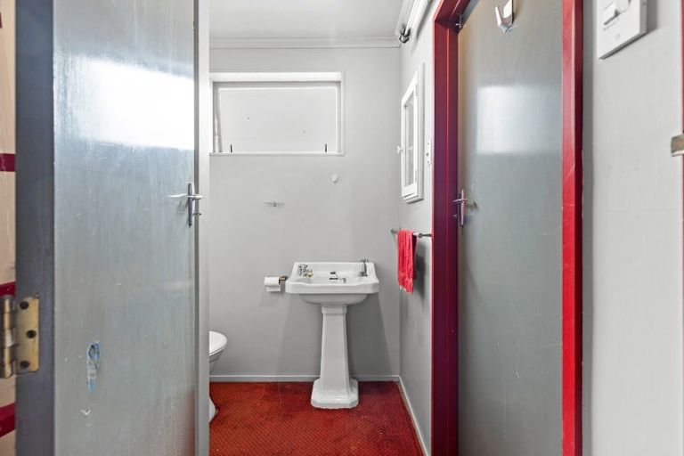 Photo of property in 164 Limbrick Street, Terrace End, Palmerston North, 4410