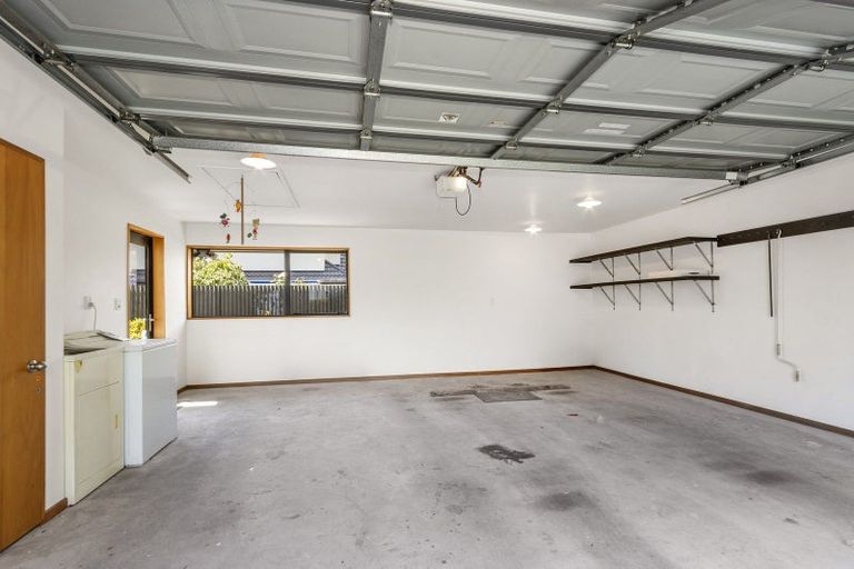 Photo of property in 15c Waiwetu Street, Fendalton, Christchurch, 8052