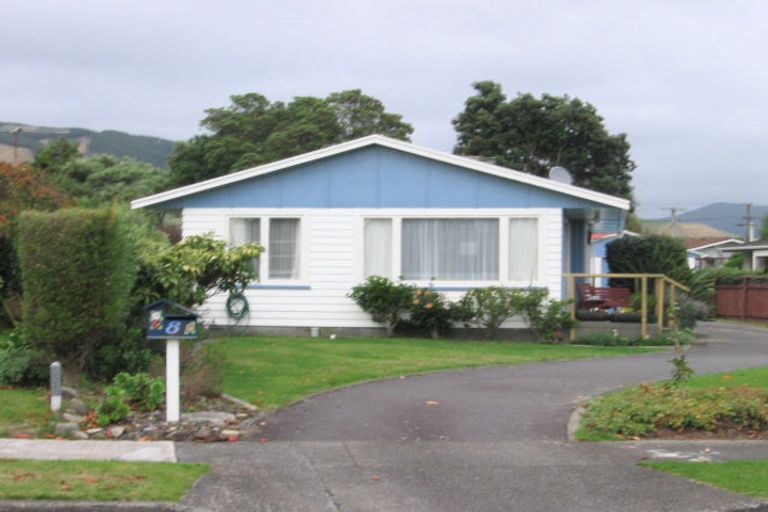 Photo of property in 8 Tawa Street, Waikanae, 5036