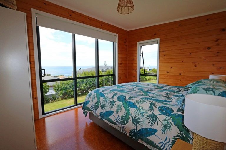 Photo of property in 16 Lang Road, Langs Beach, Waipu, 0582