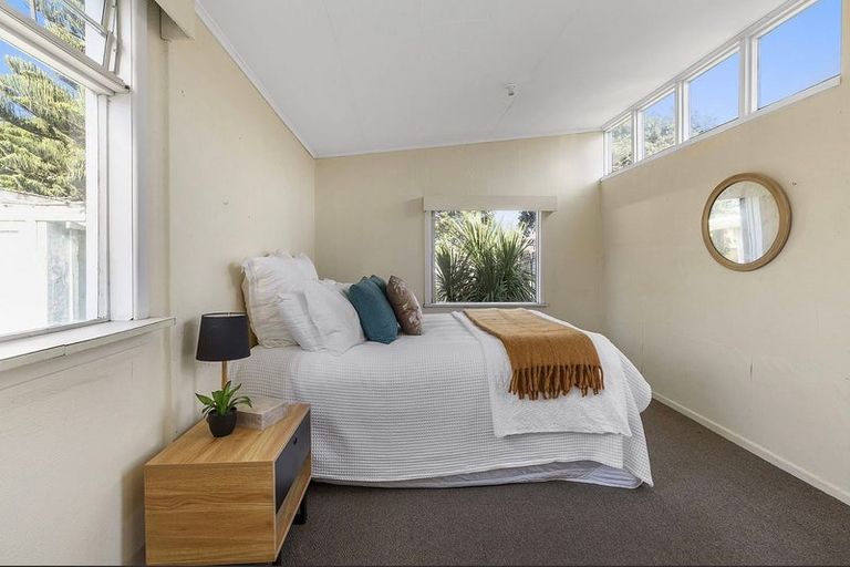 Photo of property in 216 Coutts Street, Rongotai, Wellington, 6022