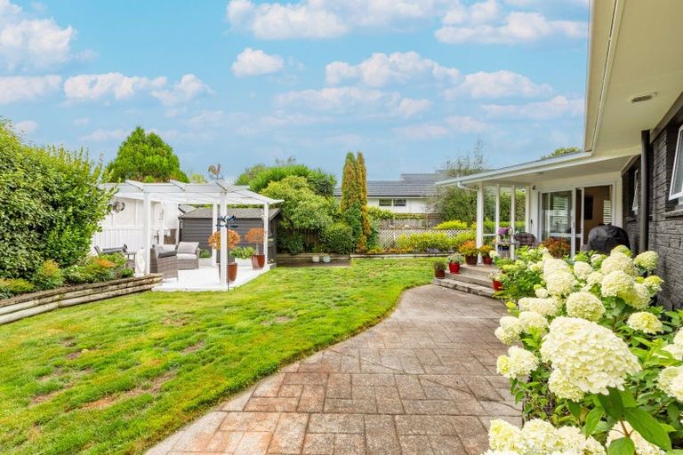 Photo of property in 42 Iona Road, Havelock North, 4130