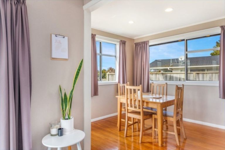 Photo of property in 59 Sandwich Road, St Andrews, Hamilton, 3200