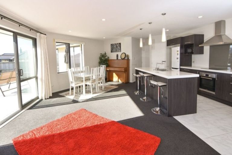 Photo of property in 10 Bellbird Place, Rolleston, 7614