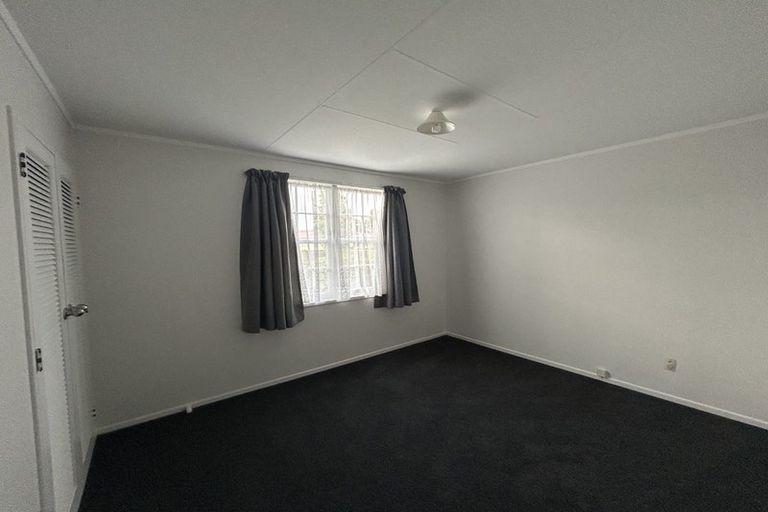 Photo of property in 36 Saint Annes Street, Levin, 5510