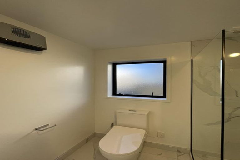 Photo of property in 3/231 Marine Parade, Seatoun, Wellington, 6022