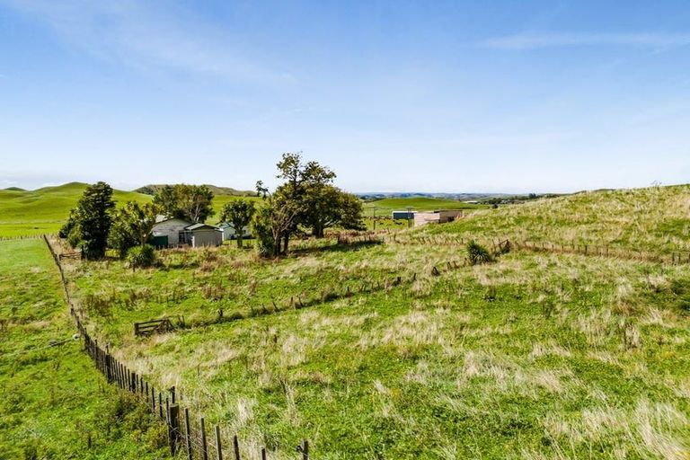 Photo of property in 49 Standish Road, Toko, Stratford, 4392