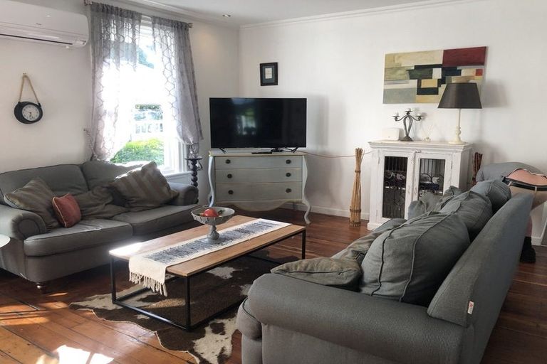 Photo of property in 429 High Street South, Carterton, 5713