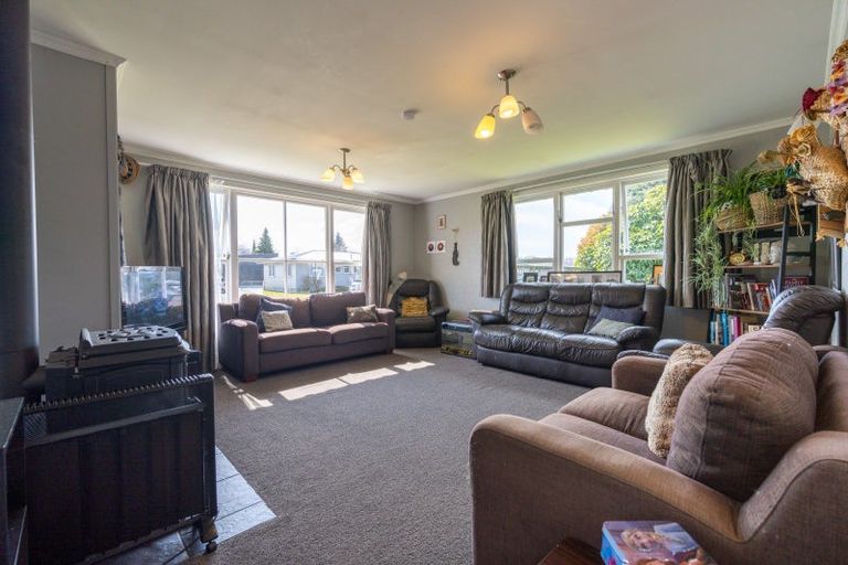 Photo of property in 35 Mararoa Drive, Manapouri, 9679