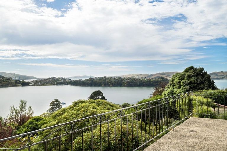 Photo of property in 3 Prospect Row, Roseneath, Port Chalmers, 9023