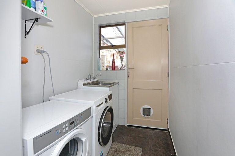 Photo of property in 28 Shelton Place, Feilding, 4702