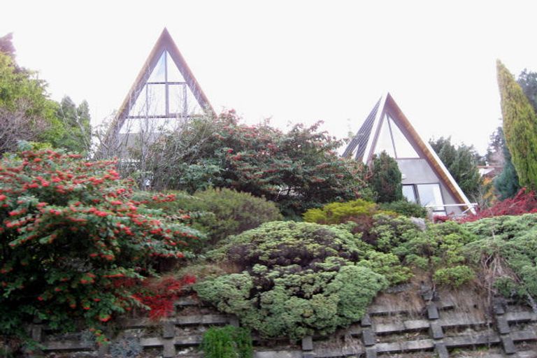 Photo of property in 3 Wakatipu Heights, Queenstown, 9300