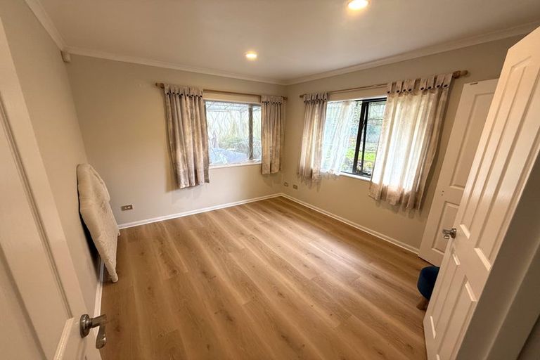Photo of property in 102 Middlefield Drive, Flat Bush, Auckland, 2016