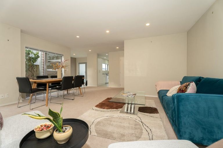 Photo of property in 34a Erlestoke Crescent, Churton Park, Wellington, 6037