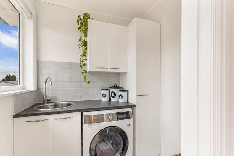 Photo of property in 91 Don Buck Road, Massey, Auckland, 0614